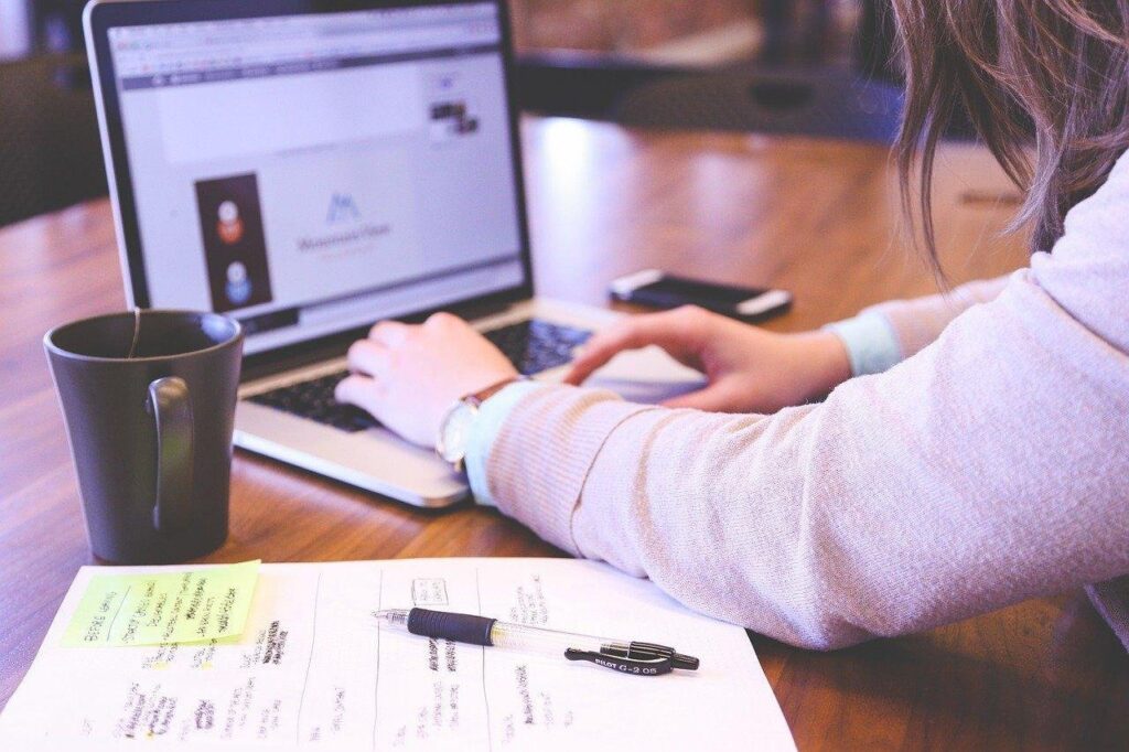 prospek kerja teknik informatika dan gajinya