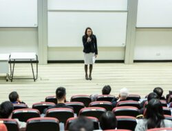 Inilah 6 Universitas yang Bisa Kuliah Sambil Kerja di Seluruh Indonesia