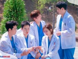 Nonton Drama Hospital Playlist Season 2 Sub Indo, Kelanjutan dari 5 Sahabat Dokter dengan Kehidupannya!