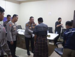 Dialog Humanis di Polres Sinjai: Kapolres Dampingi Keluarga Korban dalam Suasana Penuh Pengertian