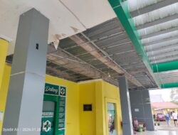 Plafon Pintu Masuk PKM Bontolempangan II Ambruk, Kapus Akui Sudah Ajukan Perbaikan