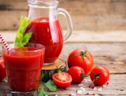 5 Cara Membuat Jus Tomat yang Segar Namun Tetap Simple! Simak Penjelasannya Yuk!