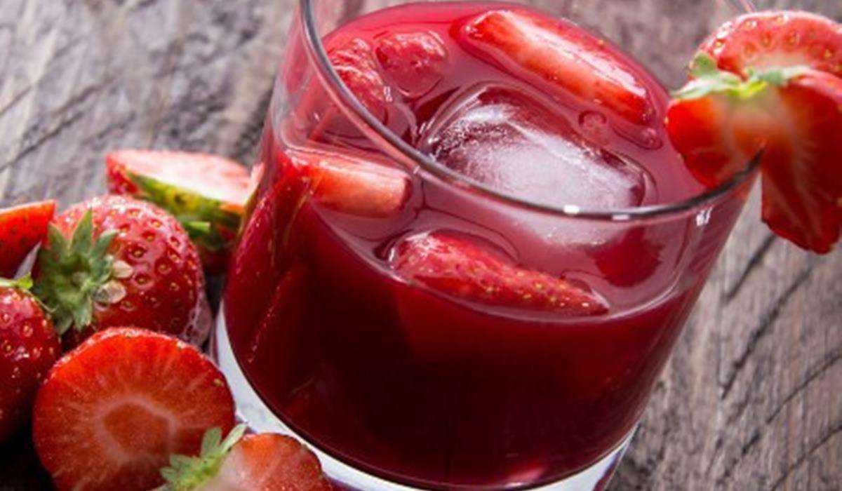 manfaat jus strawberry