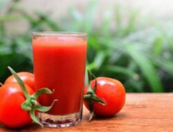 Mampu Melawan Kolestrol Jahat! 5 Manfaat Jus Tomat Untuk Kesehatan Tubuh Kita!