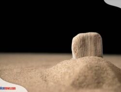 8 Tata Cara Ziarah Kubur dan Doanya, Janganlah Berlebihan dalam Melakukannya!