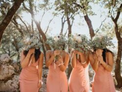 Anti Mati Gaya! Ini Dia Gaya Foto Bridesmaid Paling Unik