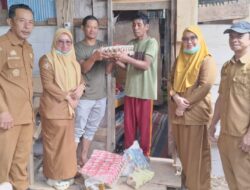 Tindak Lanjut Warga Miskin Ekstrem, Puskesmas Tonrorita Lakukan Kunjungan Kesehatan dan Salurkan Bantuan