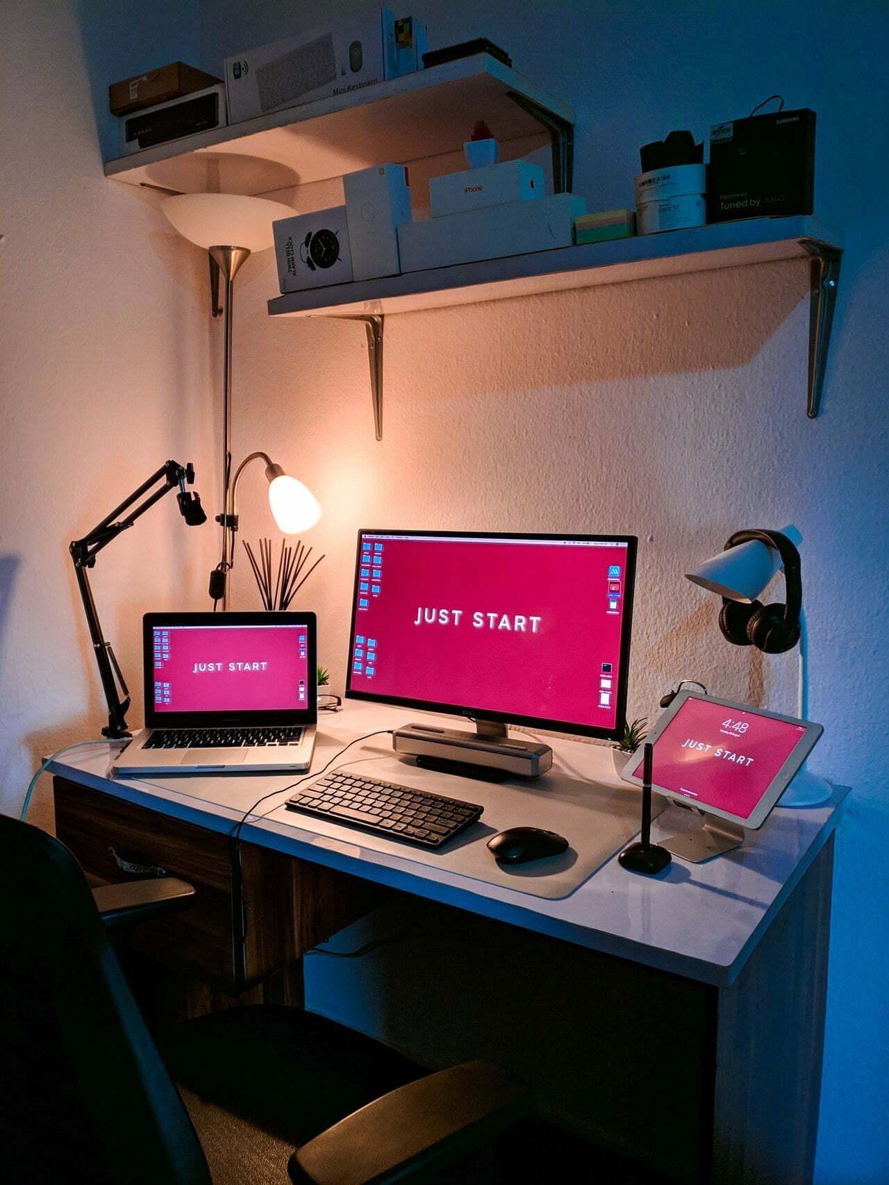 mending rakit pc atau beli laptop
