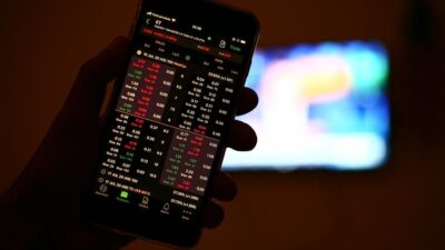 broker trading emas terbaik