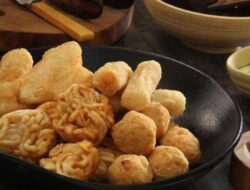8 Cara Membuat Pempek Sutra Putih Telur yang Simple, Camilan Kekinian yang Wajib Kamu Buat!