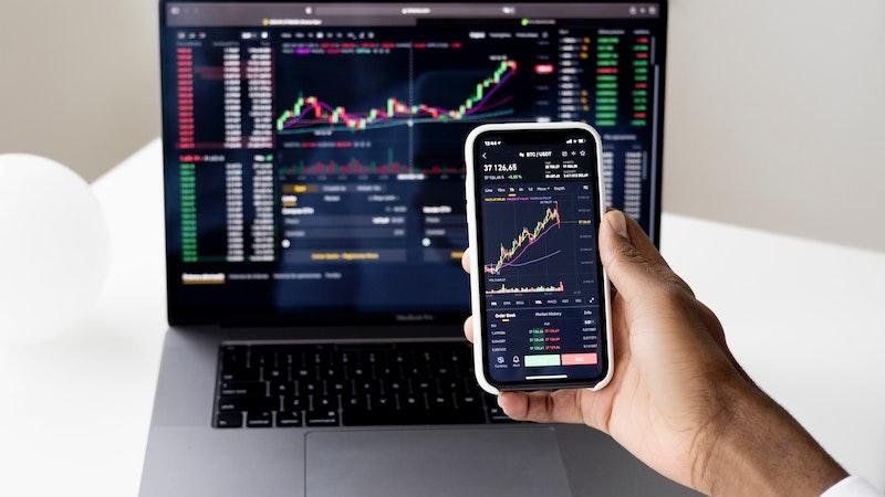penipuan trading forex