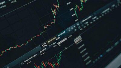 perbedaan trading saham dan forex