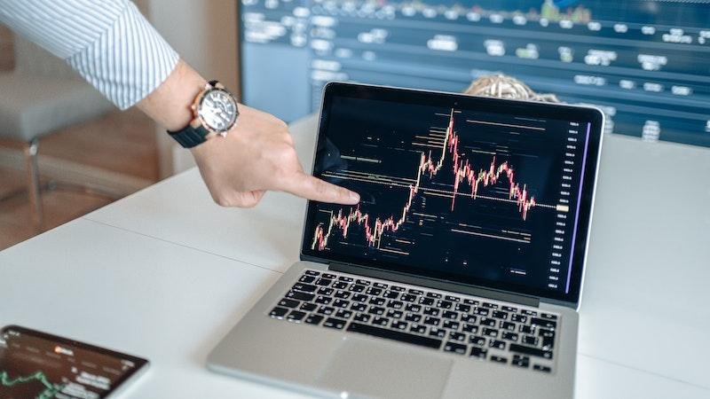 perbedaan metatrader 4 dan 5
