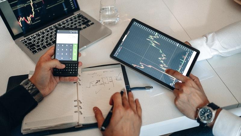 hedging forex adalah