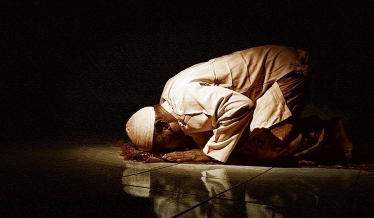 sholat tarawih sendiri