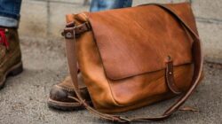 Mau Awet dan Seperti Baru Beli? Ini Dia 4 Cara Merawat Tas Kulit yang Simple dan Sangat Mudah!