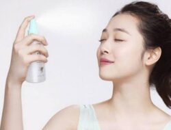 Harga Terjangkau? 4 Rekomendasi Spray Wajah Untuk Make Up Tahan Lama!