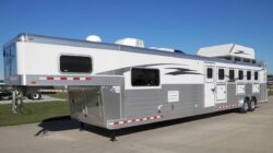 Belajar Manufaktur di Longhorn Trailers, Pilih Boks Truk yang Aluminium Atau Besi ya?