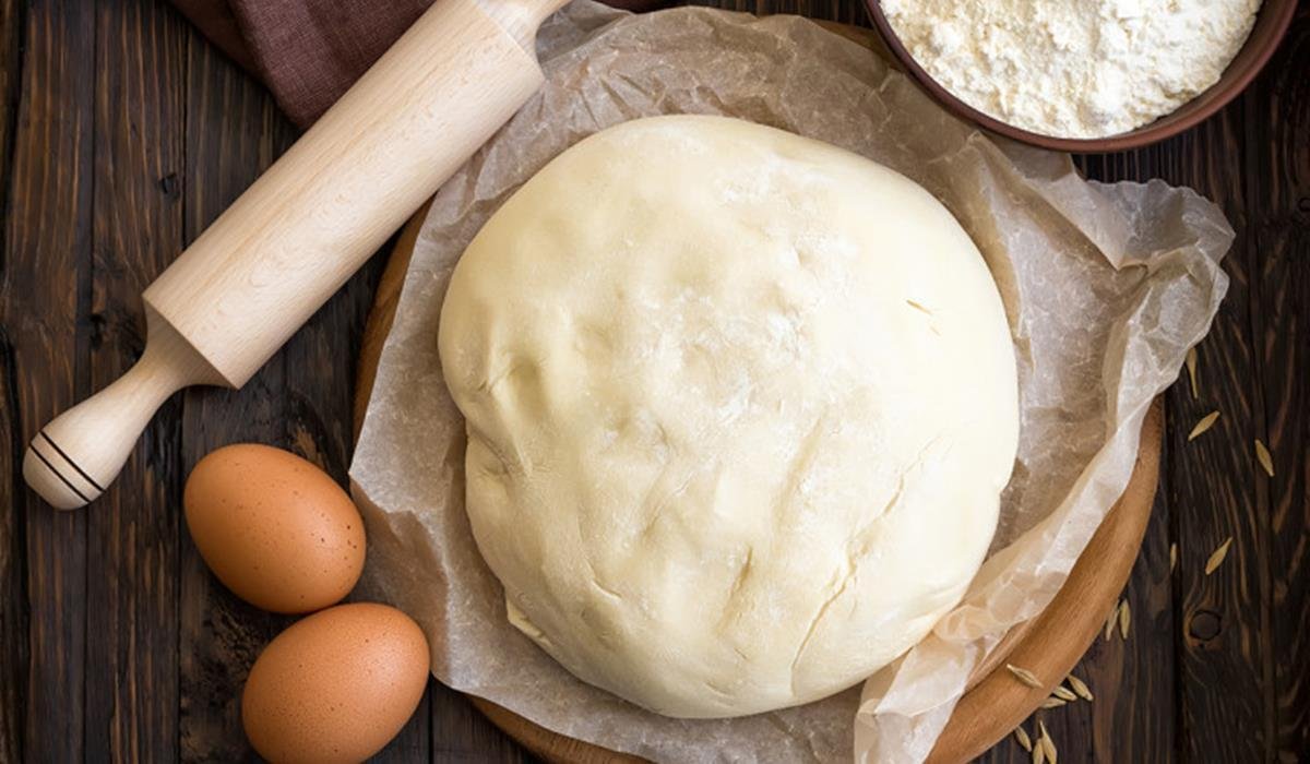 adonan roti yang sudah diberi khamir