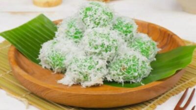 kue peler berdebu