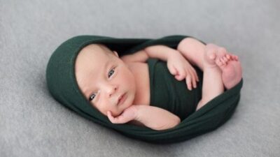 bayi usia 2 bulan
