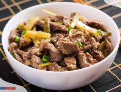 5 Cara Merebus Daging Biar Cepat Empuk Seperti Direstoran Bintang 5, Bisa Marinasi dengan Jus Nanas!