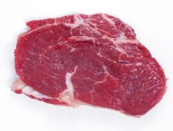 5 Cara Memasak Daging Sapi Biar Lebih Cepat Empuk