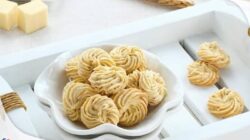 resep kue sagu keju lembut lumer di mulut