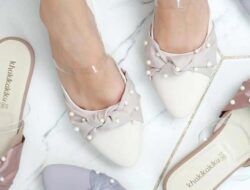 5 Jenis Sepatu Sandal Wanita Kekinian yang Cocok Dikenakan Waktu Lebaran!