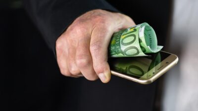 aplikasi pinjam online terpercaya
