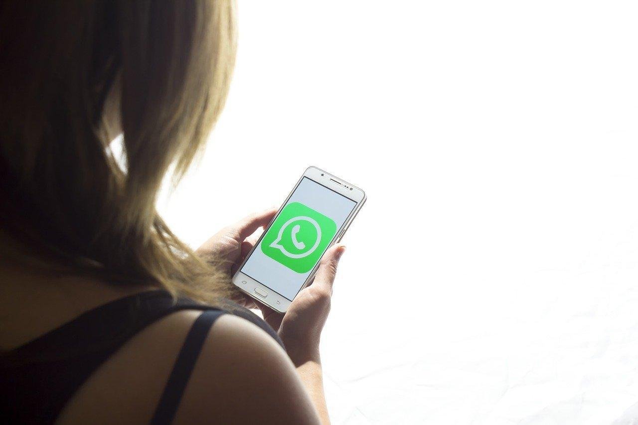 cara mengganti tema whatsapp tanpa aplikasi