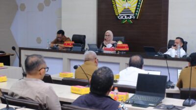 Bupati Gowa Sitti Husniah Talenrang memimpin Forum Penataan Ruang Kabupaten Gowa yang membahas perlindungan lahan pertanian, ketahanan pangan, investasi, dan sinkronisasi tata ruang berkelanjutan di Baruga Karaeng Pattingalloang, Kantor Bupati Gowa.