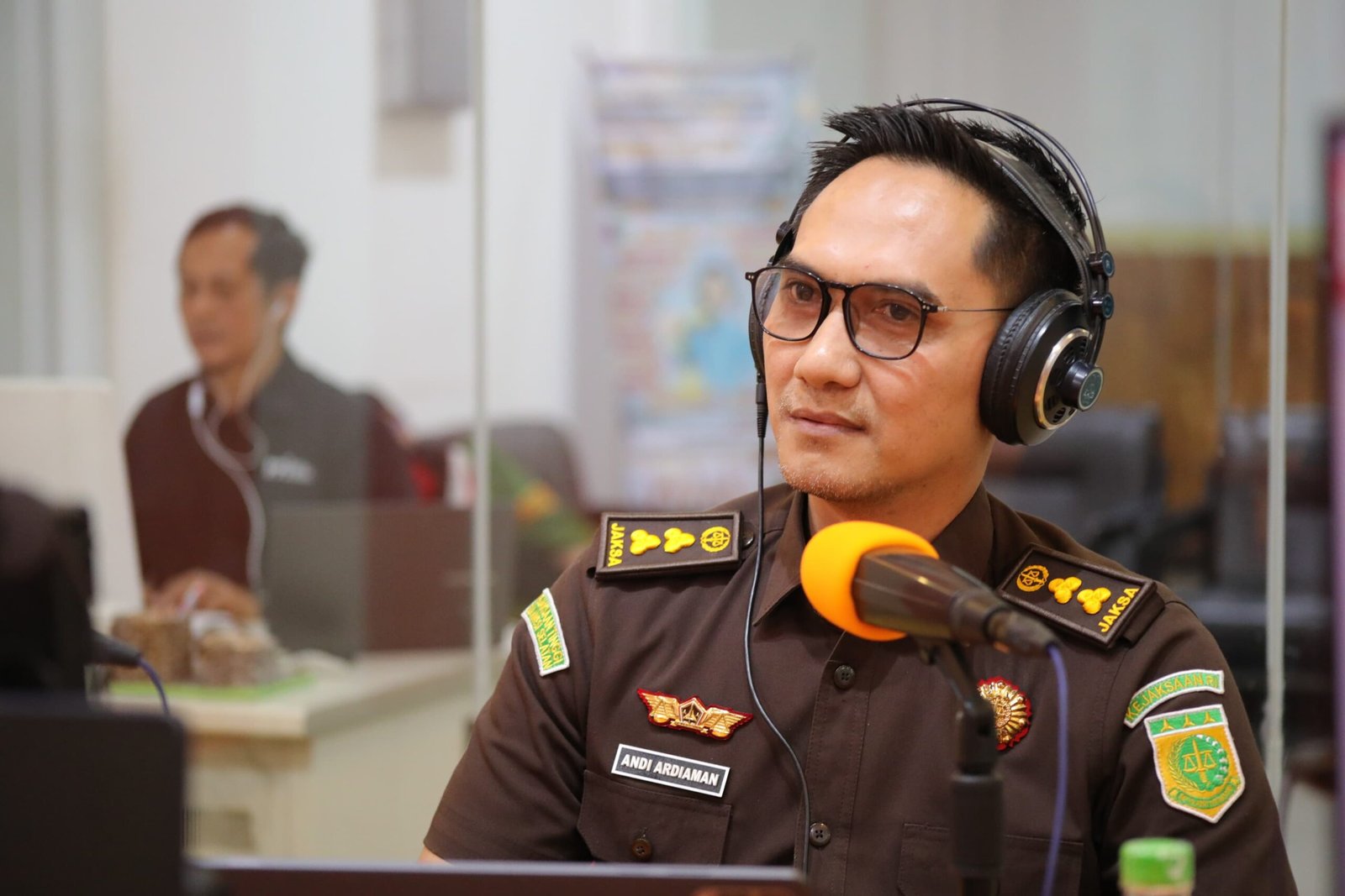Kejaksaan Negeri Gowa menggelar program Jaksa Menyapa bersama RRI Pro 1 Makassar dengan menghadirkan narasumber dari Seksi Intelijen Kejari Gowa untuk memberikan edukasi hukum kepada masyarakat.