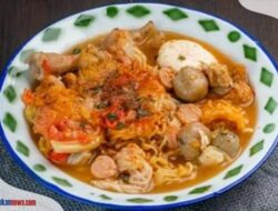 9 Cara Membuat Seblak Mie Pedas Nendang yang Bikin Kepayang, Emang Boleh Semudah Ini!